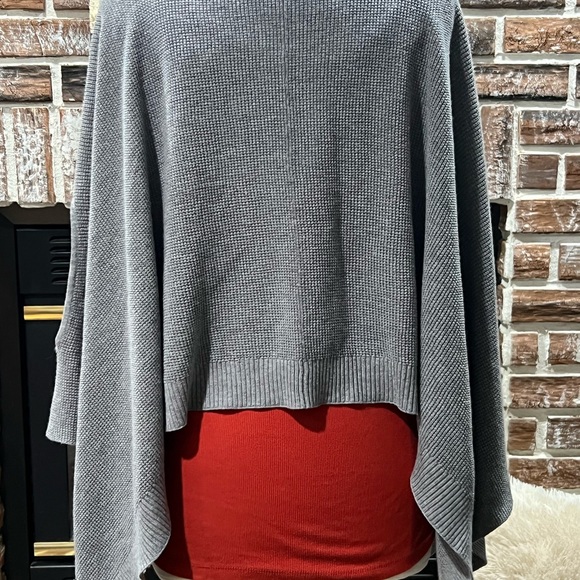 Lululemon forward flow poncho Cashmere blend - SZ OS - Picture 4 of 10